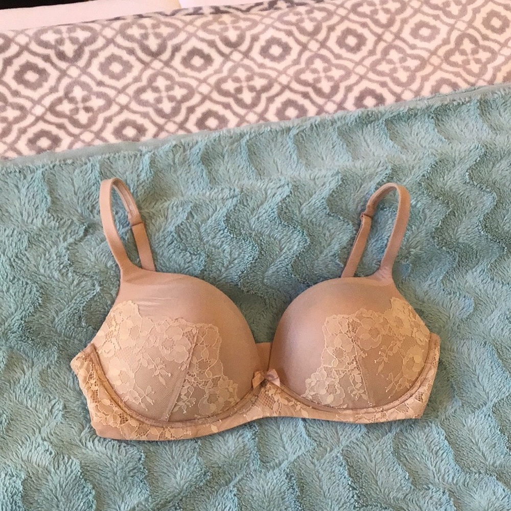 Body by Victoria’s Secret wireless bra